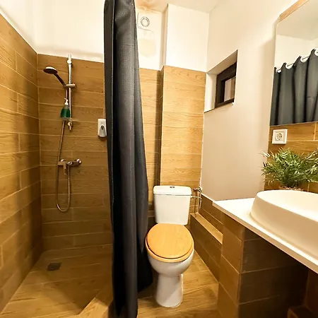 Golden Nest -