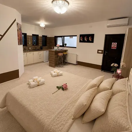 Golden Nest - Apartman *