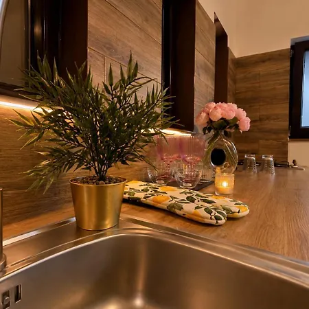 Apartman Golden Nest - *