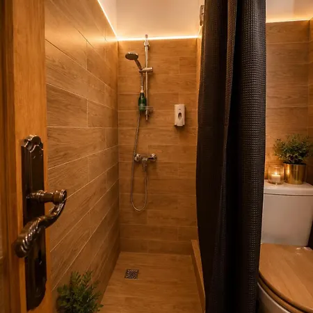 Golden Nest - *